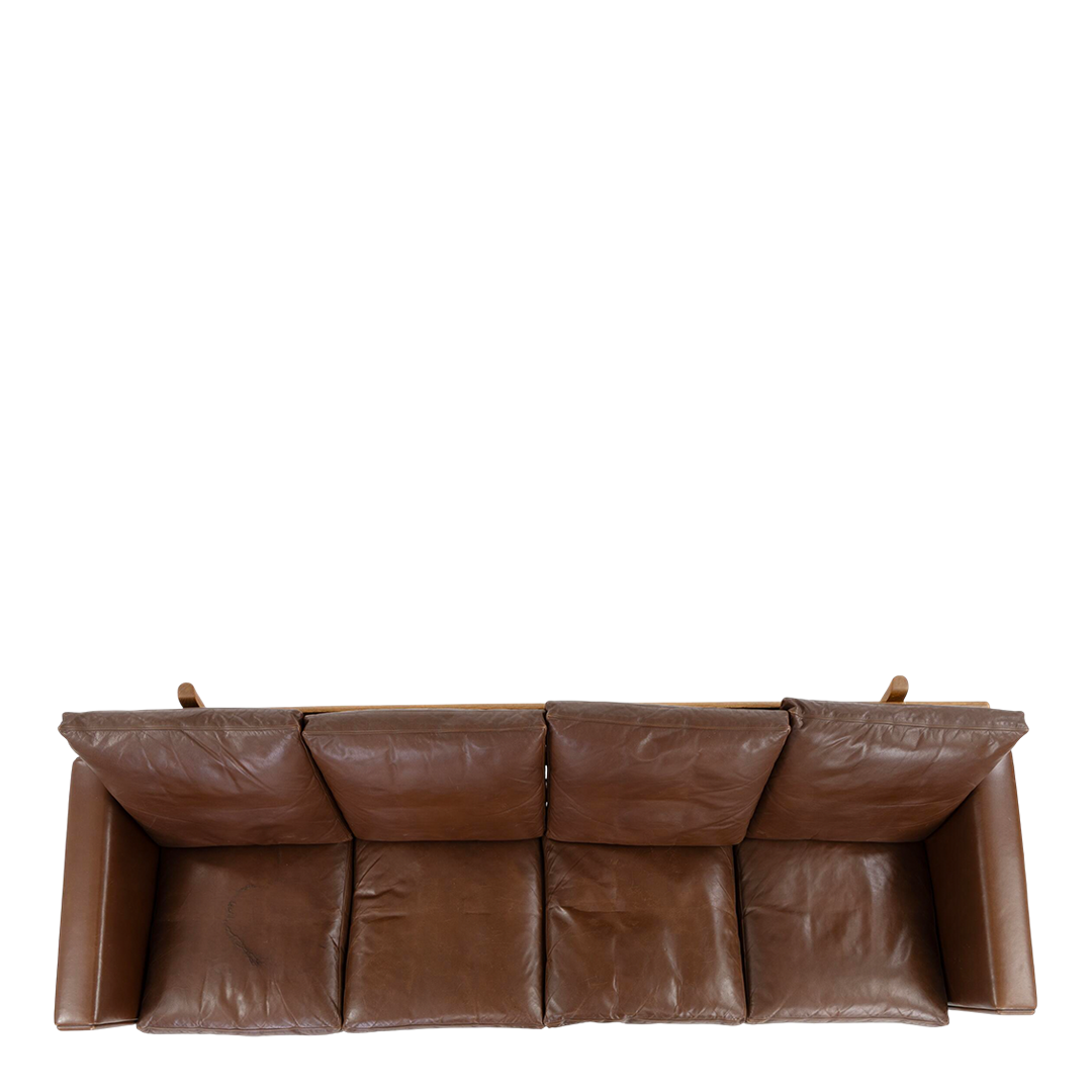 1955 Hans J Wegner : four-seat GE 235 brown leather sofa, Getama
