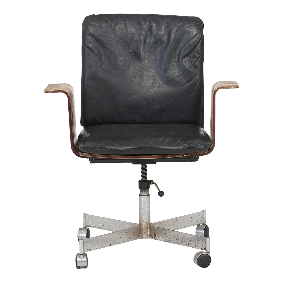 Ib & Jørgen Rasmussen : "Kevi" swivel office chair in rosewood & leather