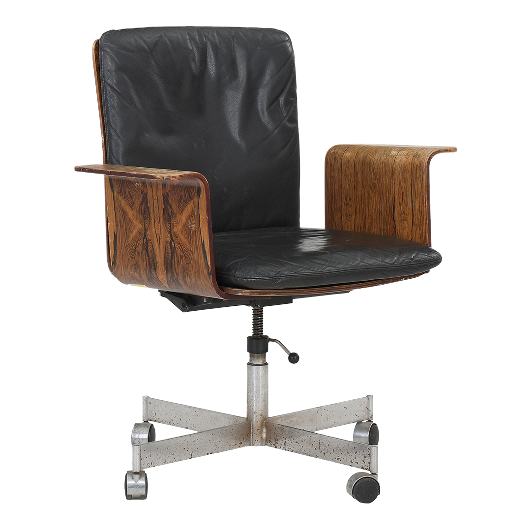 Ib & Jørgen Rasmussen : "Kevi" swivel office chair in rosewood & leather