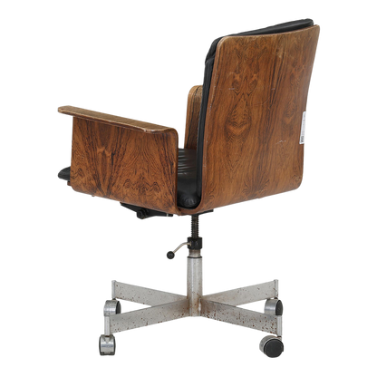 Ib & Jørgen Rasmussen : "Kevi" swivel office chair in rosewood & leather