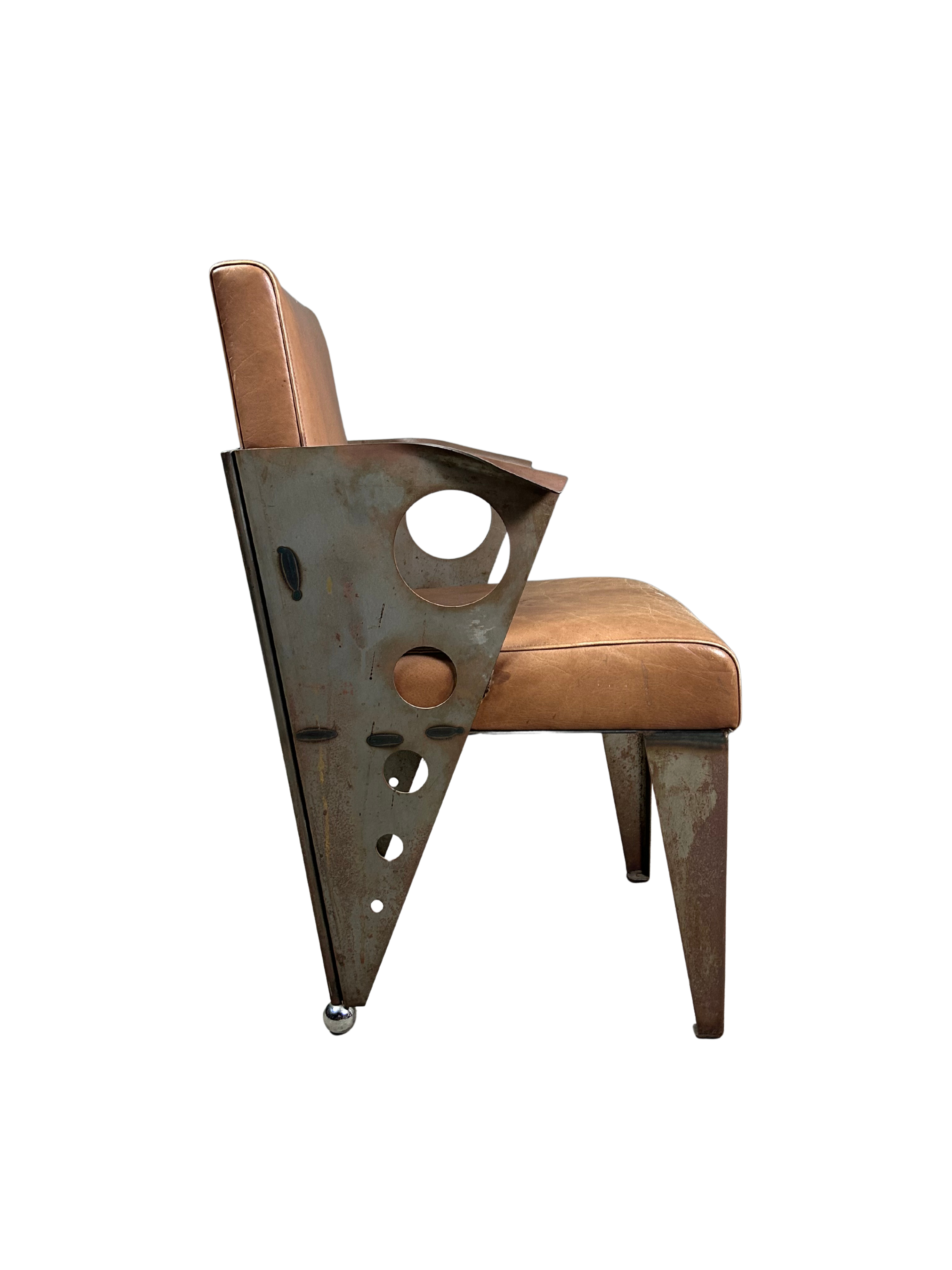 1980s Italian : set 4 post modern solid steel and leather armchairs