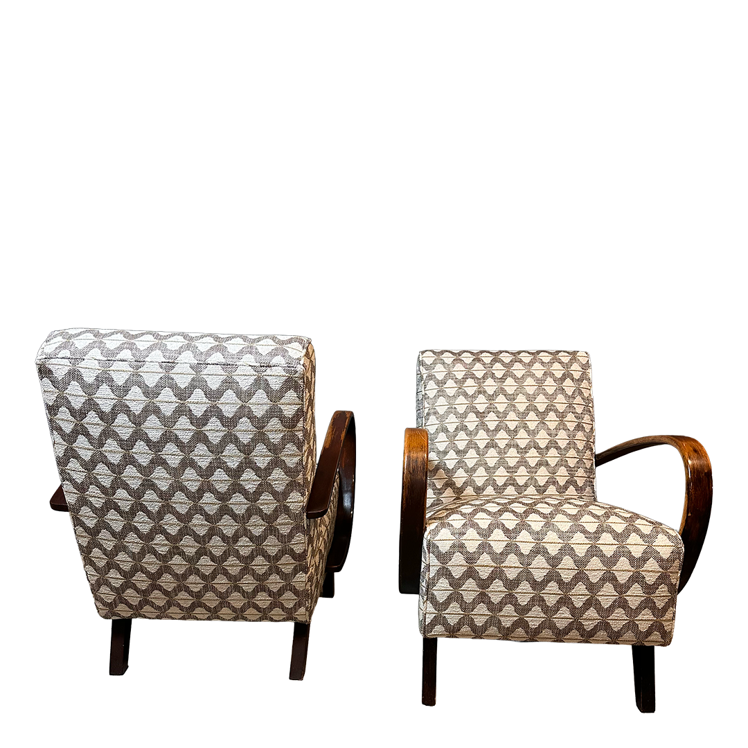 c1940 Jindřich Halabala : pair classic bentwood H-269 armchair, Schumaker
