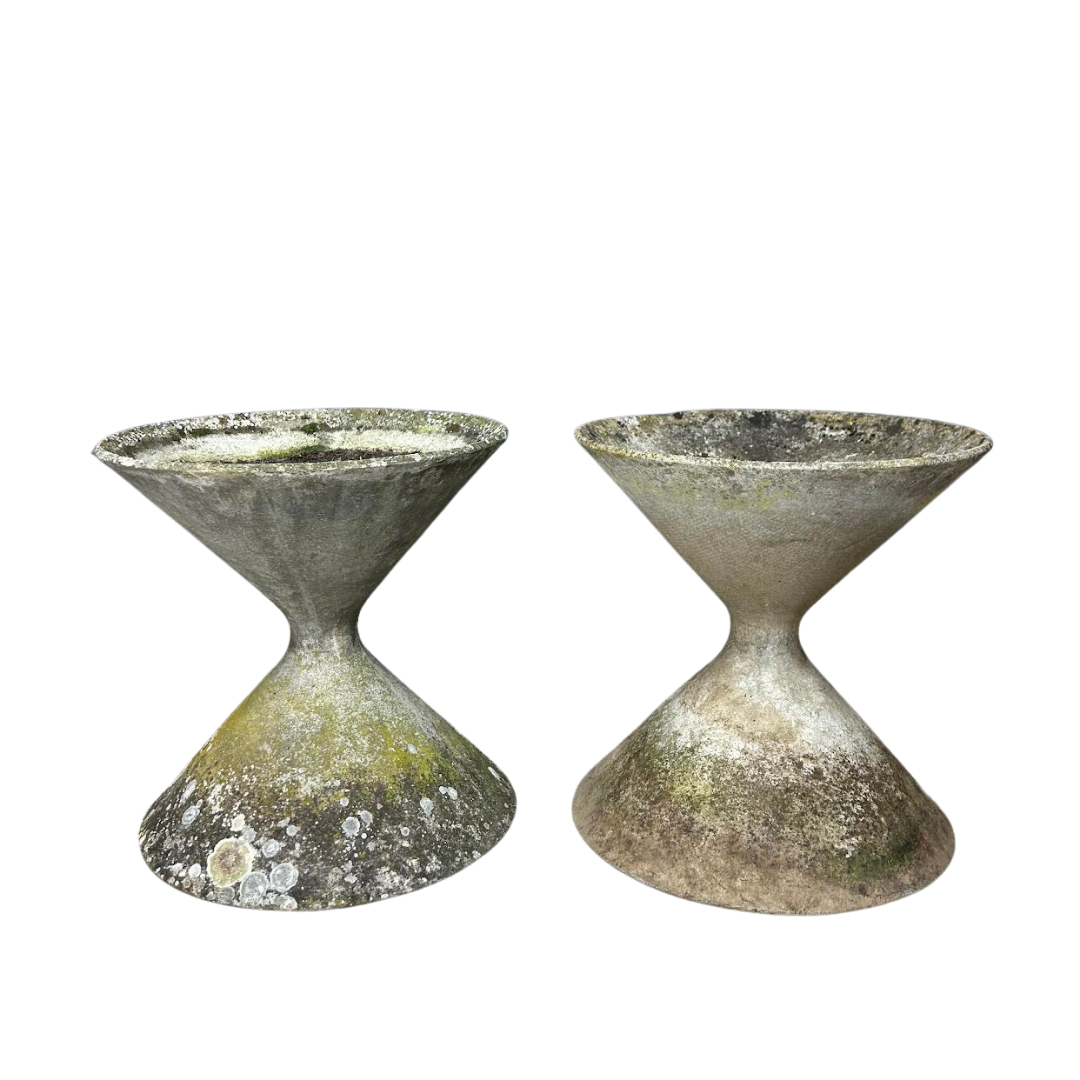 1960s Willy Guhl : Pair 19" diablo garden planters, Switzerland