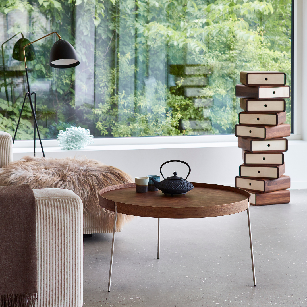 Nissen & Gehl : Model AK750 Reversible 32" Walnut "Turn Table" for Naver