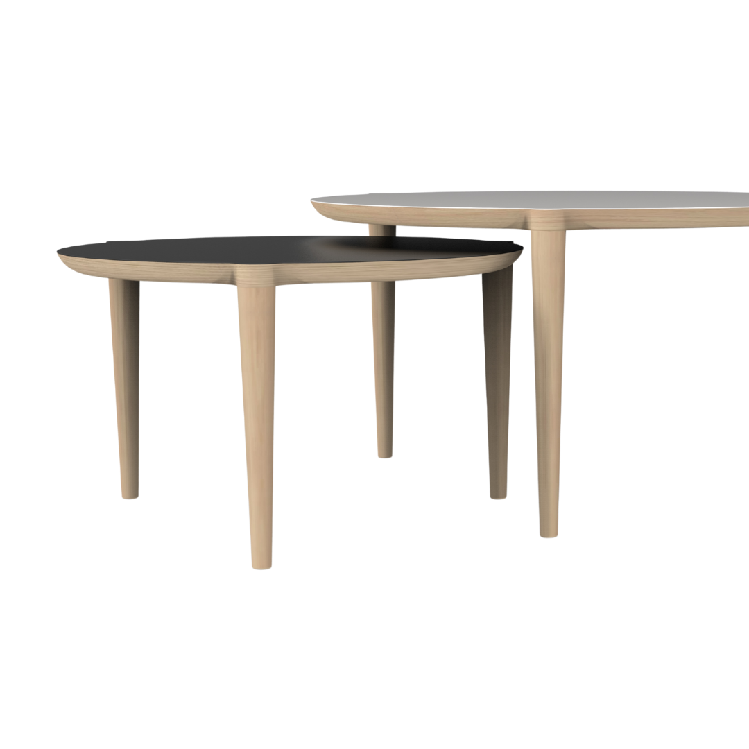 Nissen & Gehl : circular Orbit coffee table in walnut, Model AK550