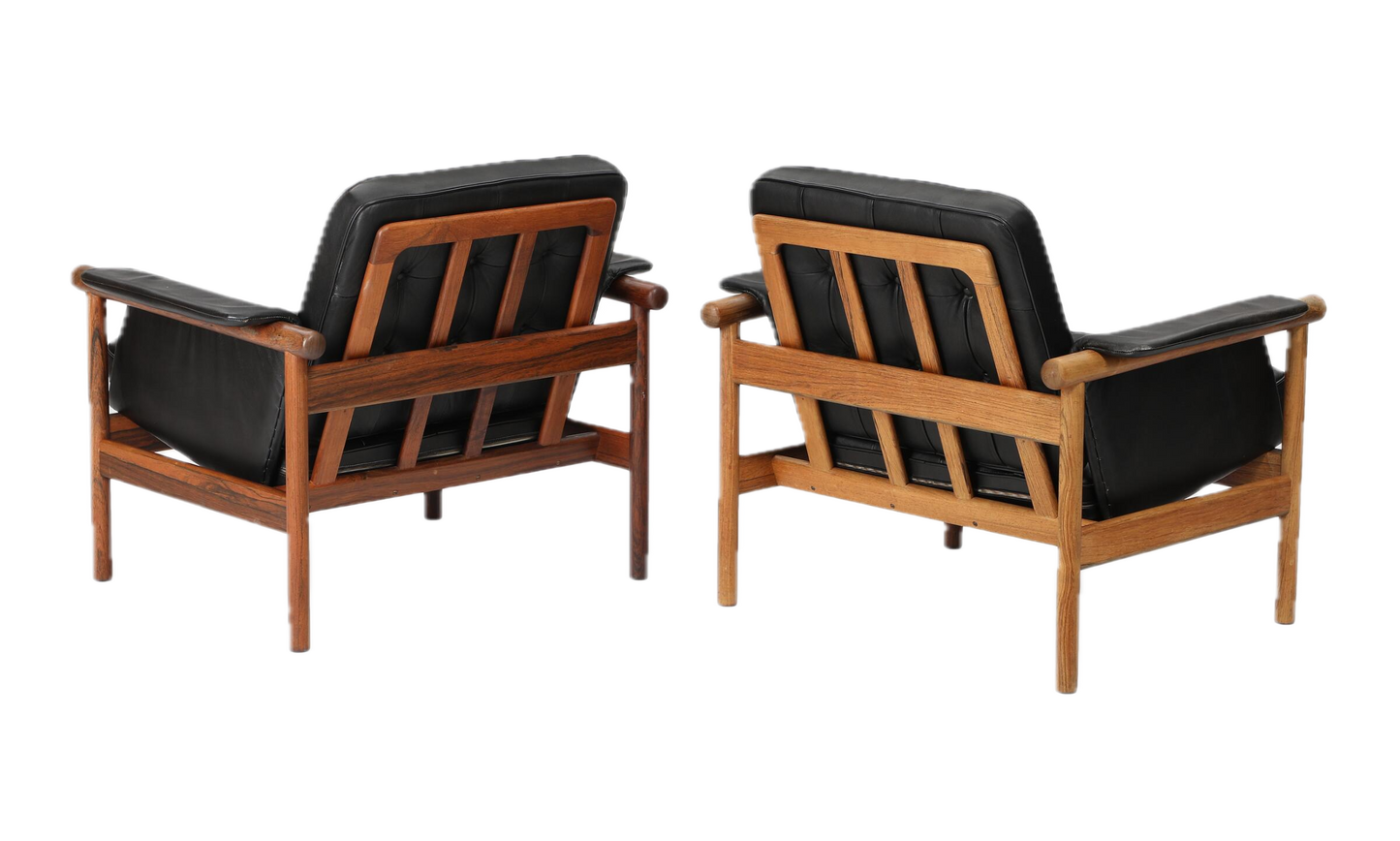 1960s Illum Wikkelsø : pair black buttoned leather "Wiki" lounge chair, Denmark