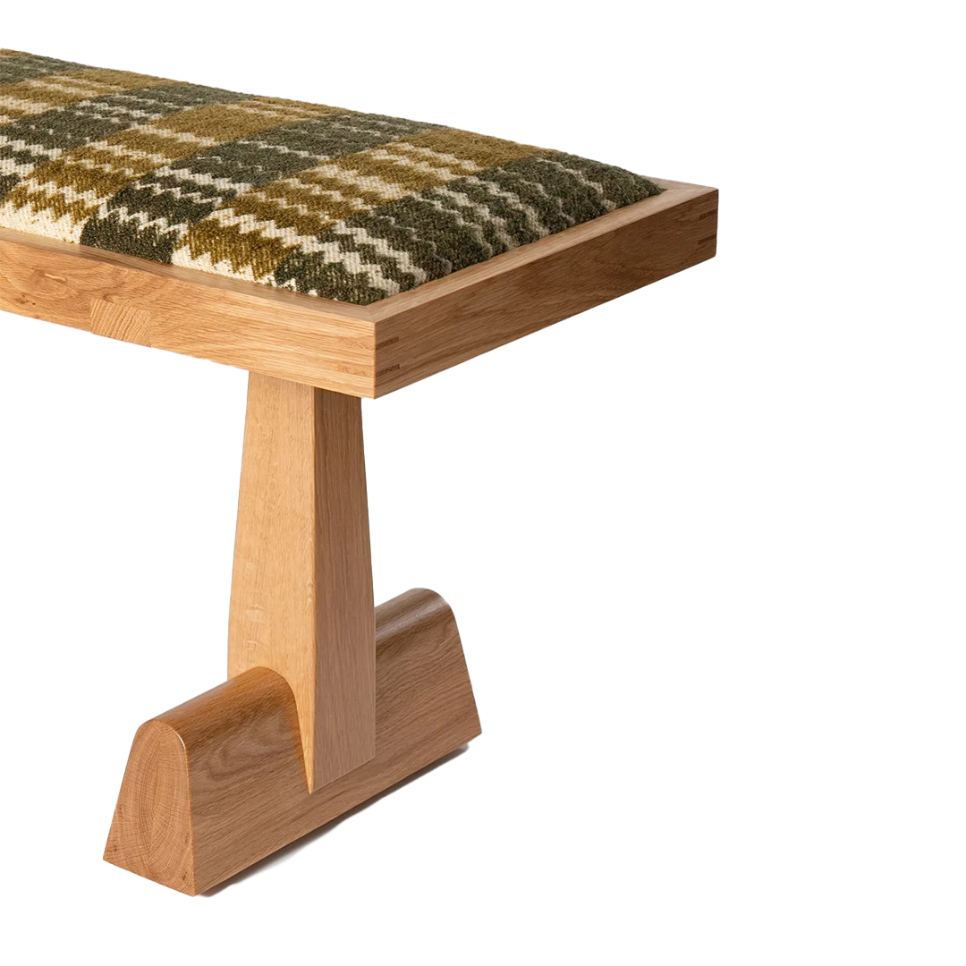 FINCH : AX Bench, a FINCH Original