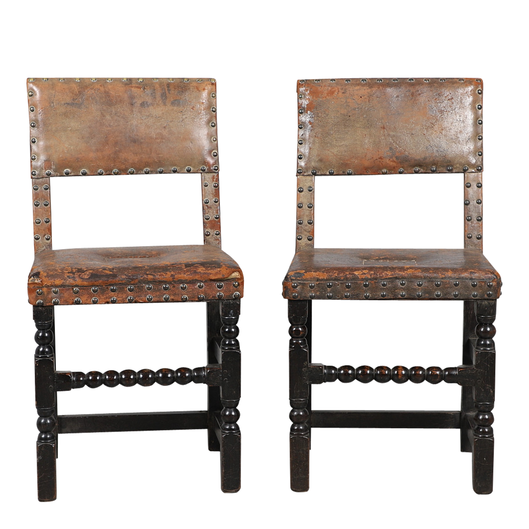 17thc English Restoration : pair of oakwood & leather backstools