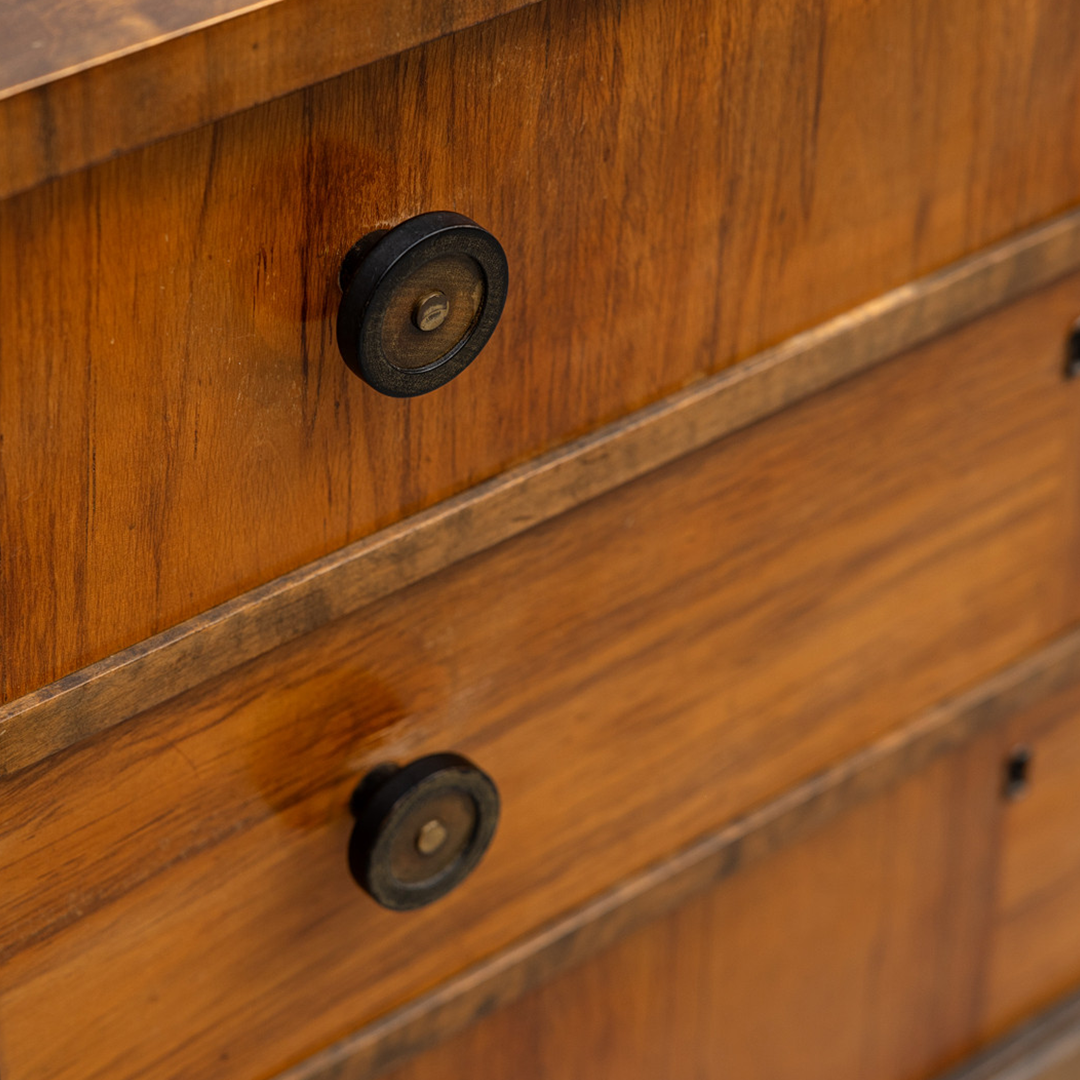 Late 1930s European : walnut & flame birch chest of drawers