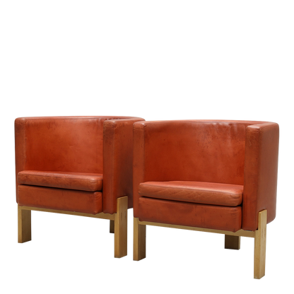 Pair Erik Karlström : leather & oakwood tub chairs, Sweden