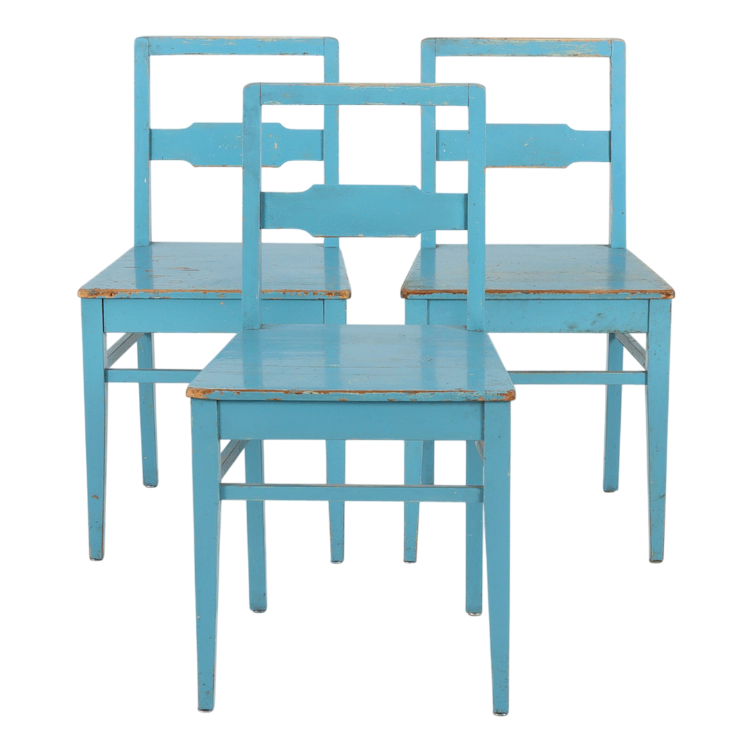 1950s European : simple pinewood side chair in Robin's Egg blue