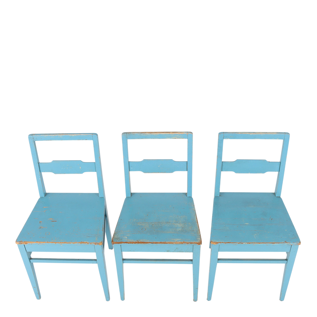 1950s European : simple pinewood side chair in Robin's Egg blue