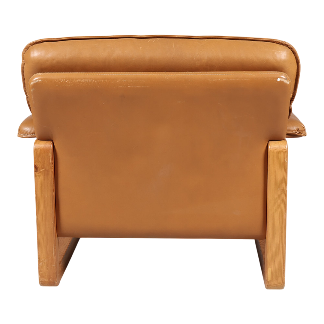 1970s Hannu Jyräs : pair cognac leather "Furuhof" lounge chairs