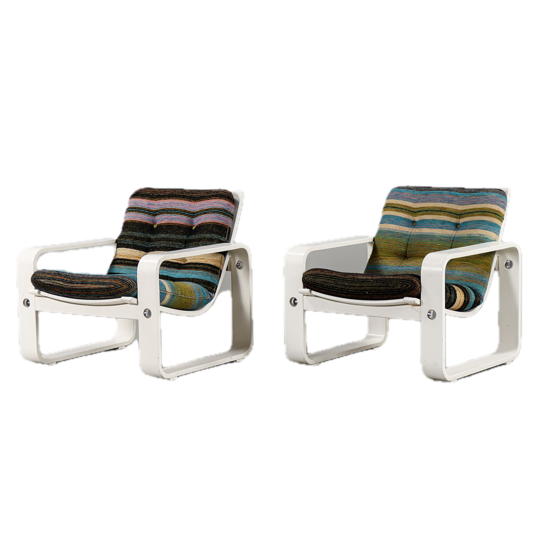 1970s Knud Færch : pair of white lacquered "Rondello" lounge chairs