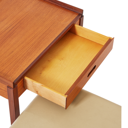 1960s Danish Design : pair teakwood side tables with underlying stool
