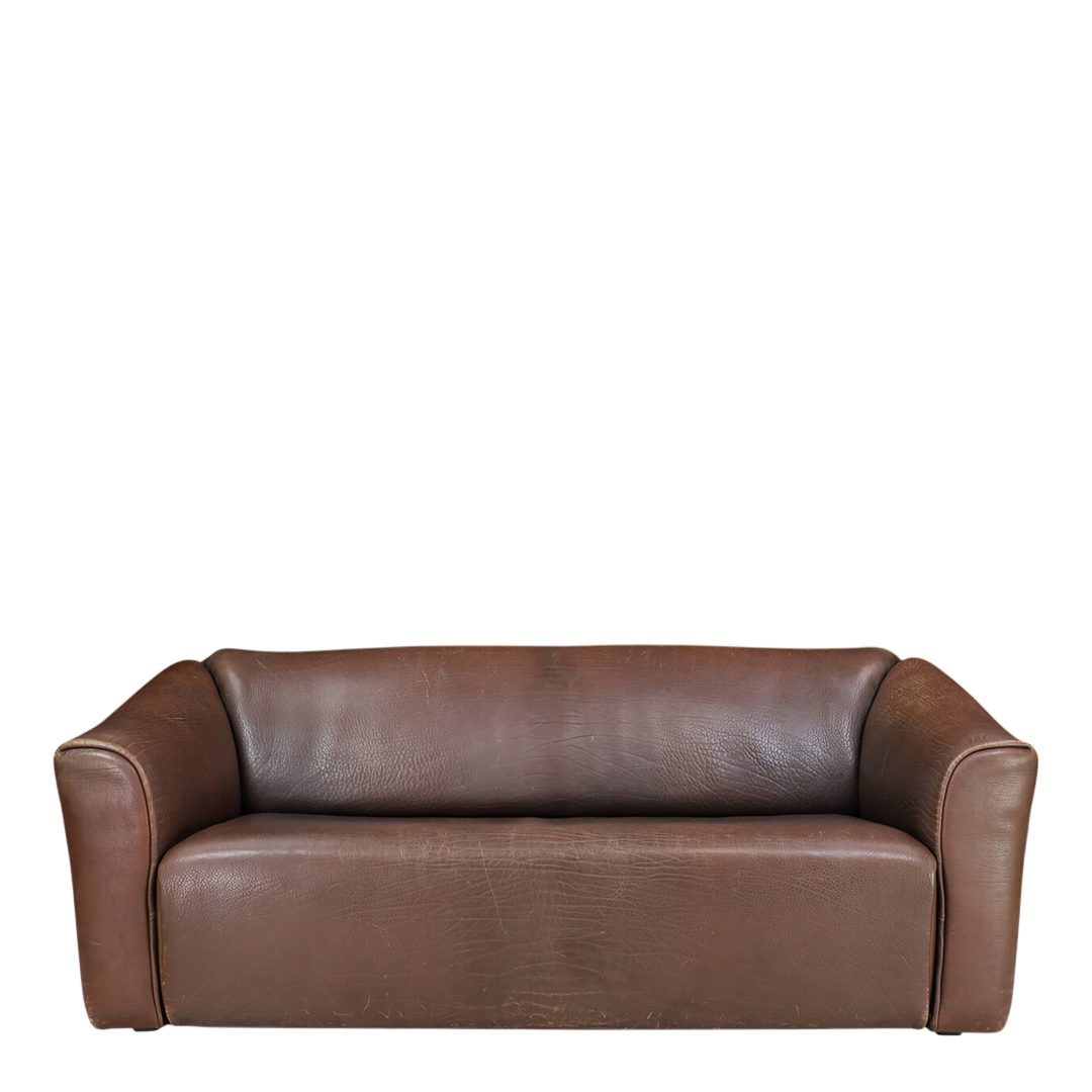 1976 de Sede : Model DS-47 sofa in thick neck brown leather