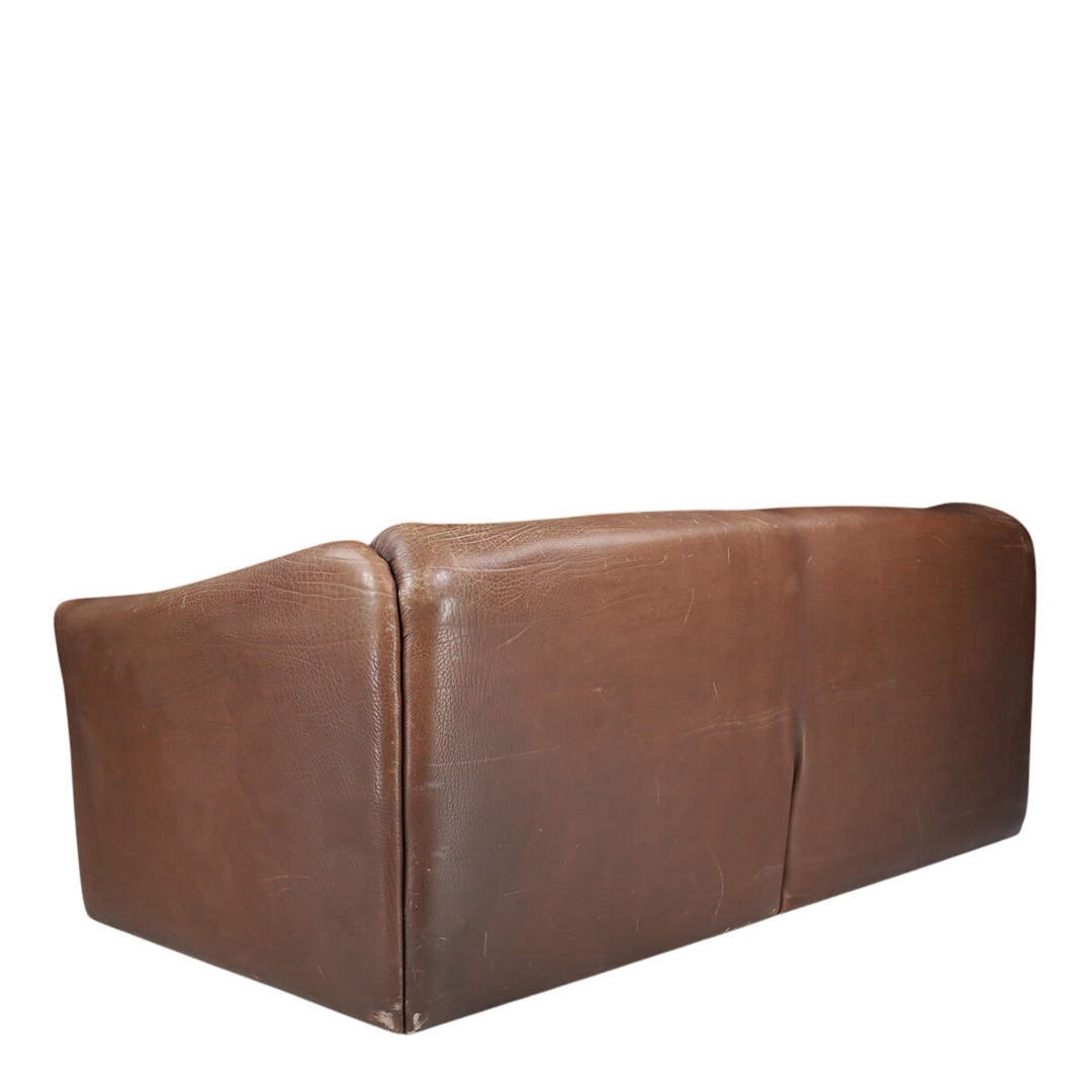 1976 de Sede : Model DS-47 sofa in thick neck brown leather