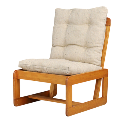1970s Italian : solid pinewood rationalist modern lounge chair