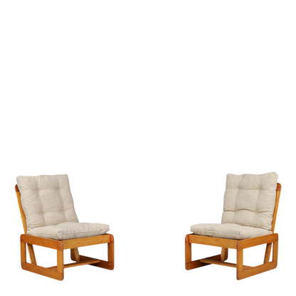 1970s Italian : solid pinewood rationalist modern lounge chair