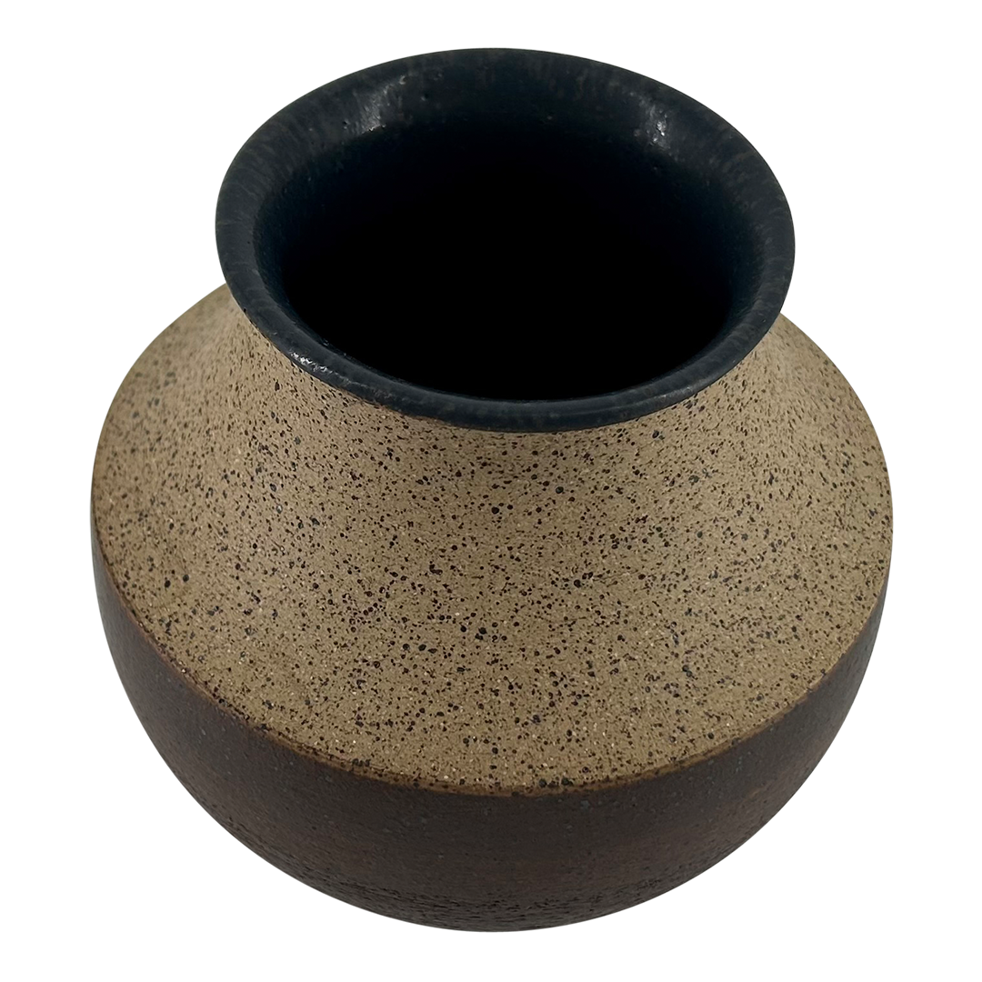 Rondell Meeks : Speckled Stoneware vase