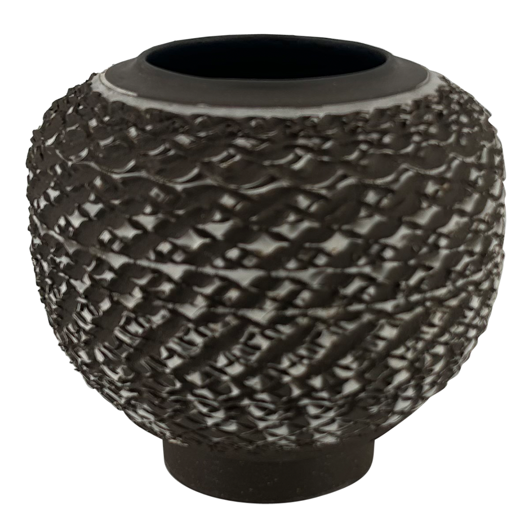 Rondell Meeks : tooled Dark Clay + Porcelain Slip vase